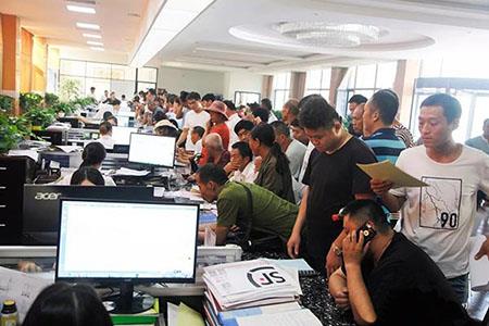 Henan yuntian metallurgische gietijzeren orders tonen een blowout trend.jpg Henan yuntian metallurgical casting crane orders show a blowout trend.jpg